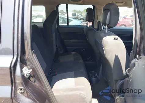 2014 Jeep Patriot Latitude z USA, uszkodzony, nr VIN 1C4NJRFB7ED713672